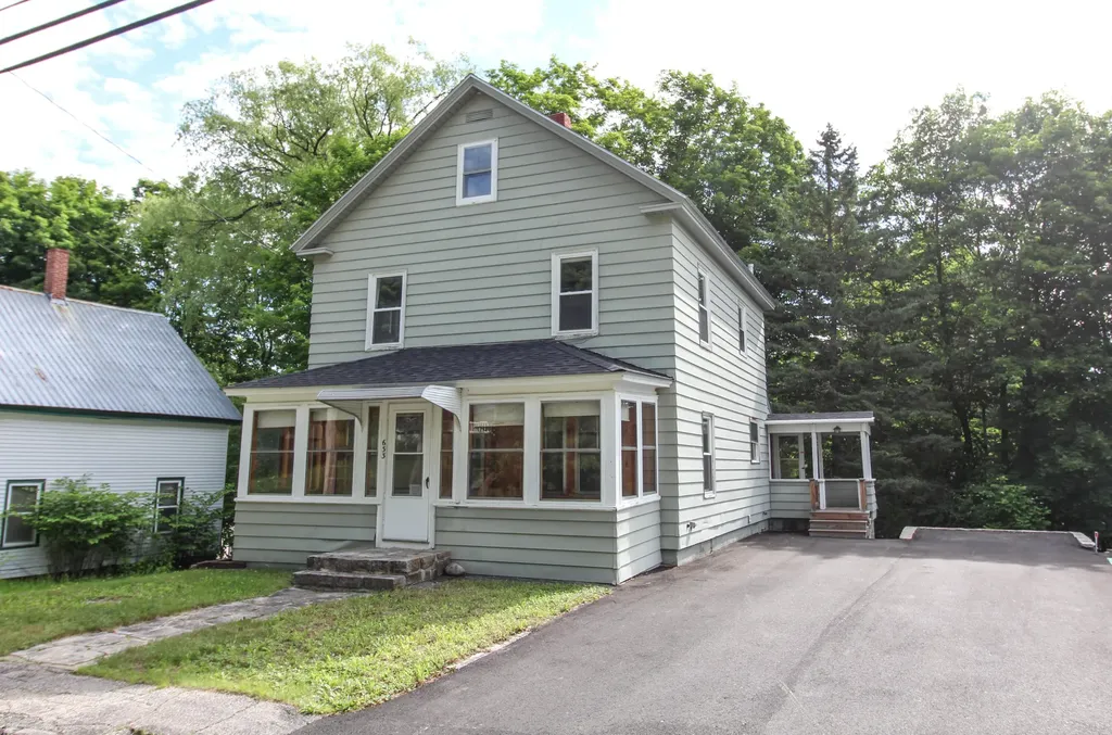 633 Prospect Avenue Rumford ME 04276