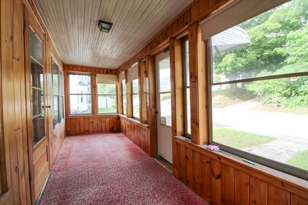 633 Prospect Avenue Rumford ME 04276