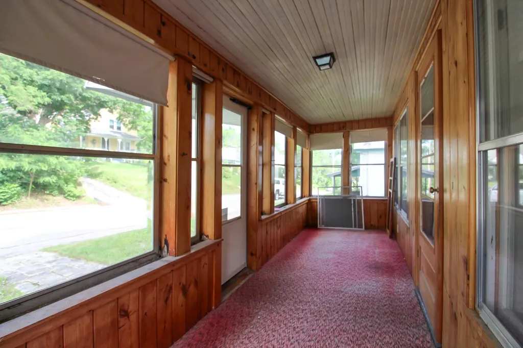 633 Prospect Avenue Rumford ME 04276