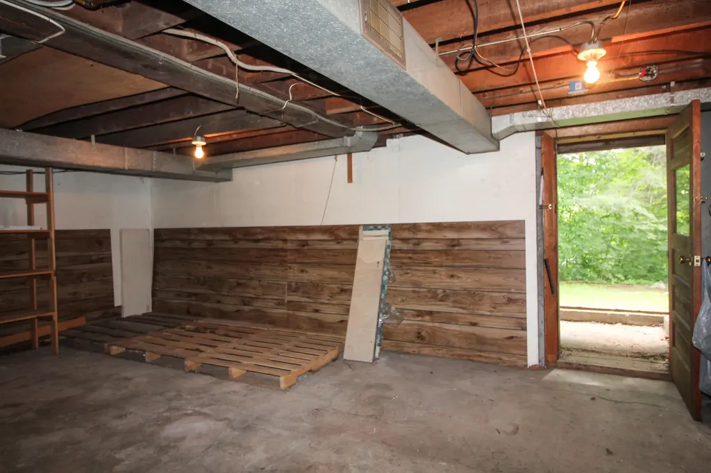 633 Prospect Avenue Rumford ME 04276