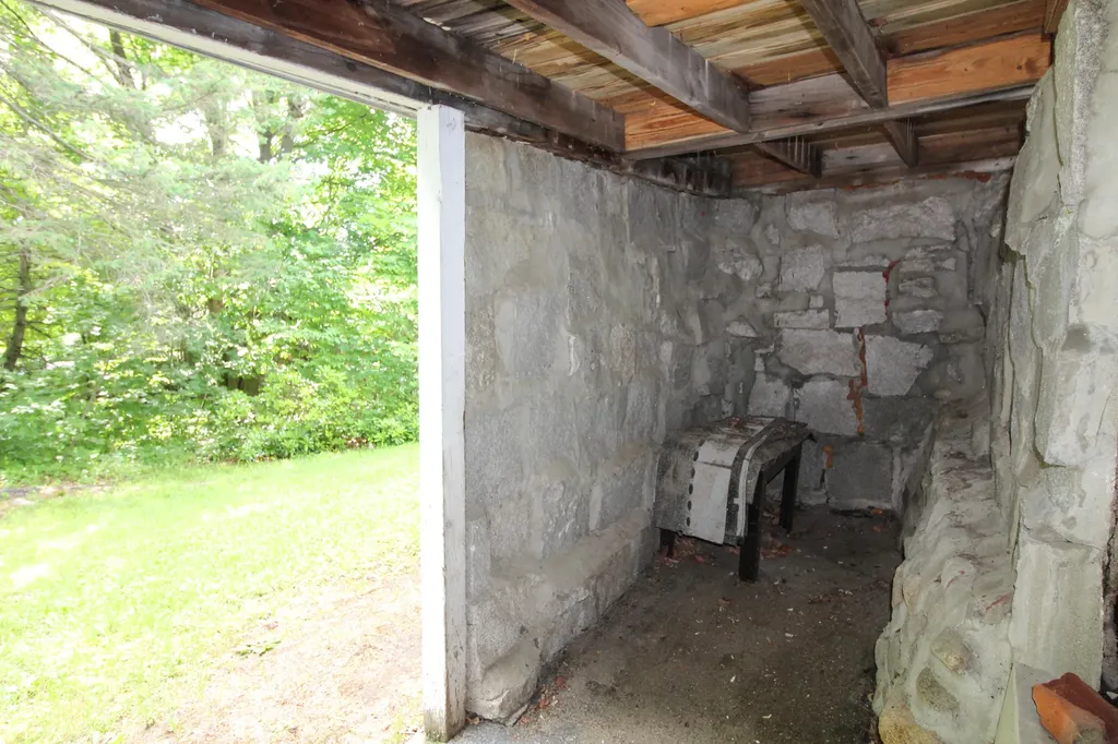 633 Prospect Avenue Rumford ME 04276