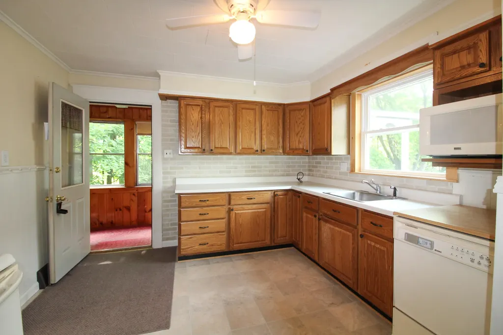 633 Prospect Avenue Rumford ME 04276