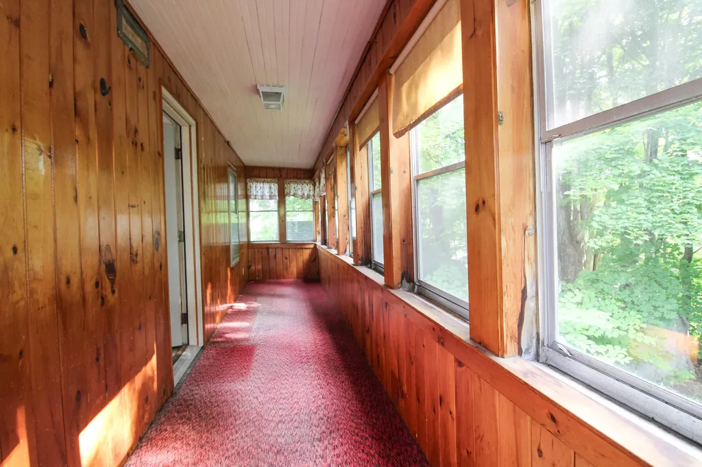633 Prospect Avenue Rumford ME 04276
