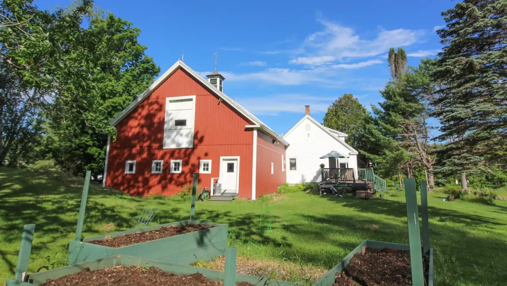 74 Andrews Road Woodstock ME 04219