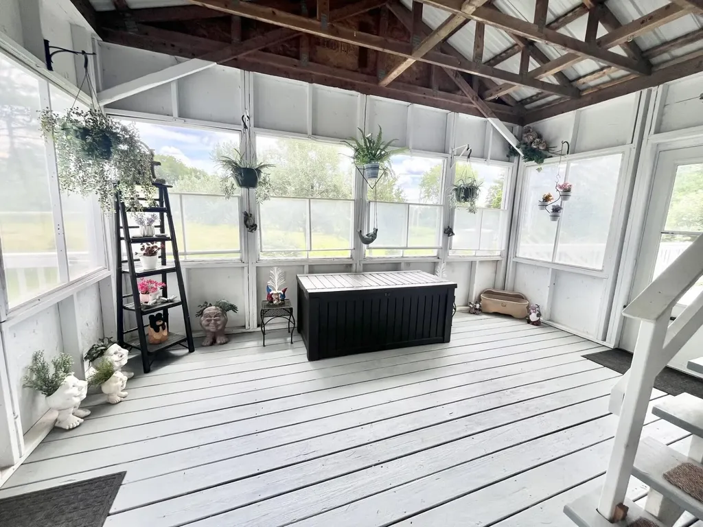 110 White Road Richmond ME 04357