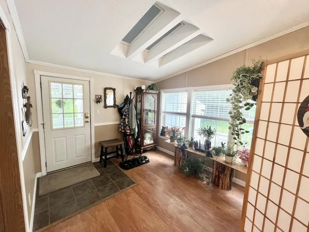 110 White Road Richmond ME 04357