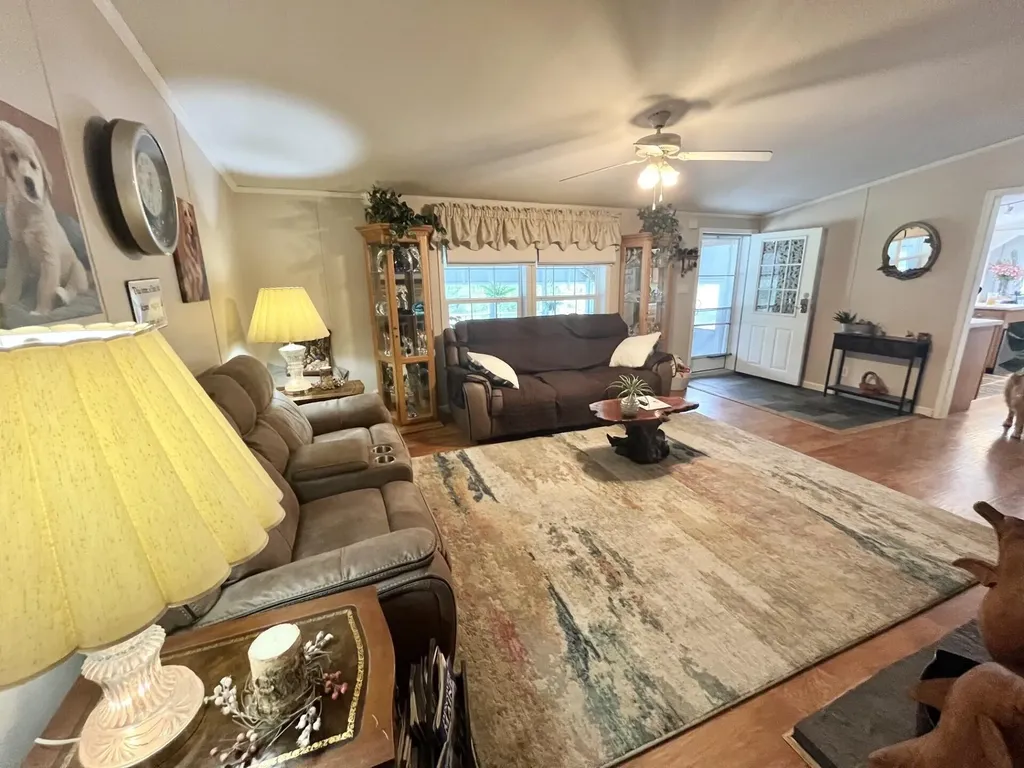 110 White Road Richmond ME 04357