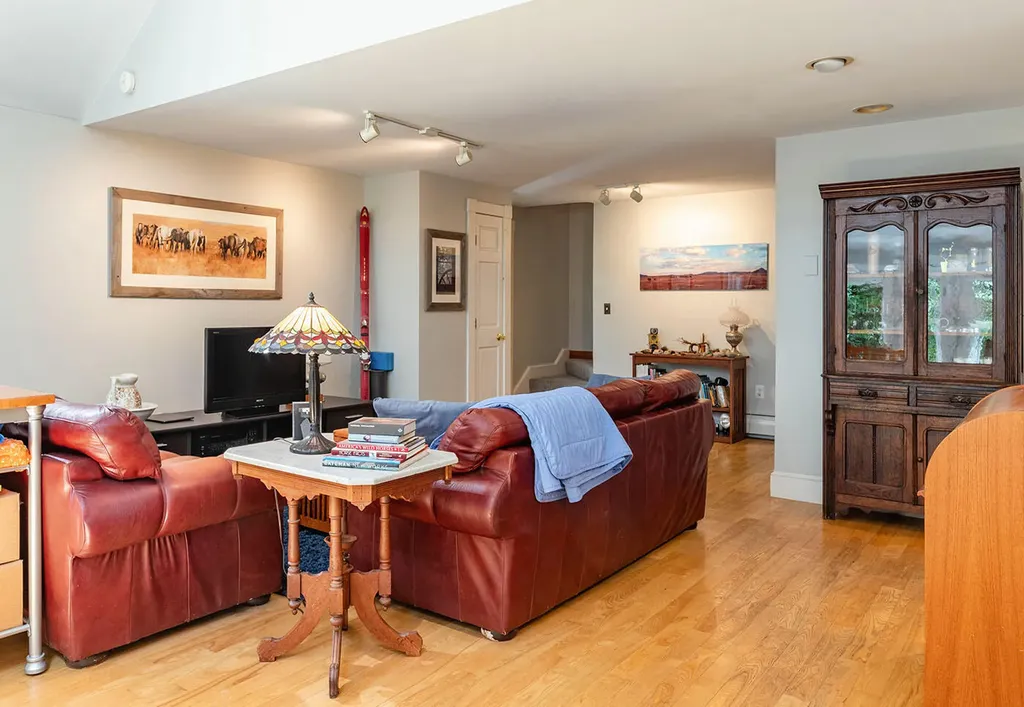 5 Gosses Hill Road Camden ME 04843