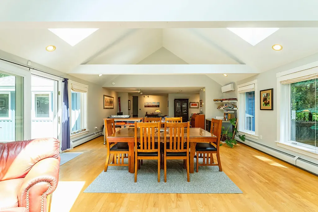 5 Gosses Hill Road Camden ME 04843
