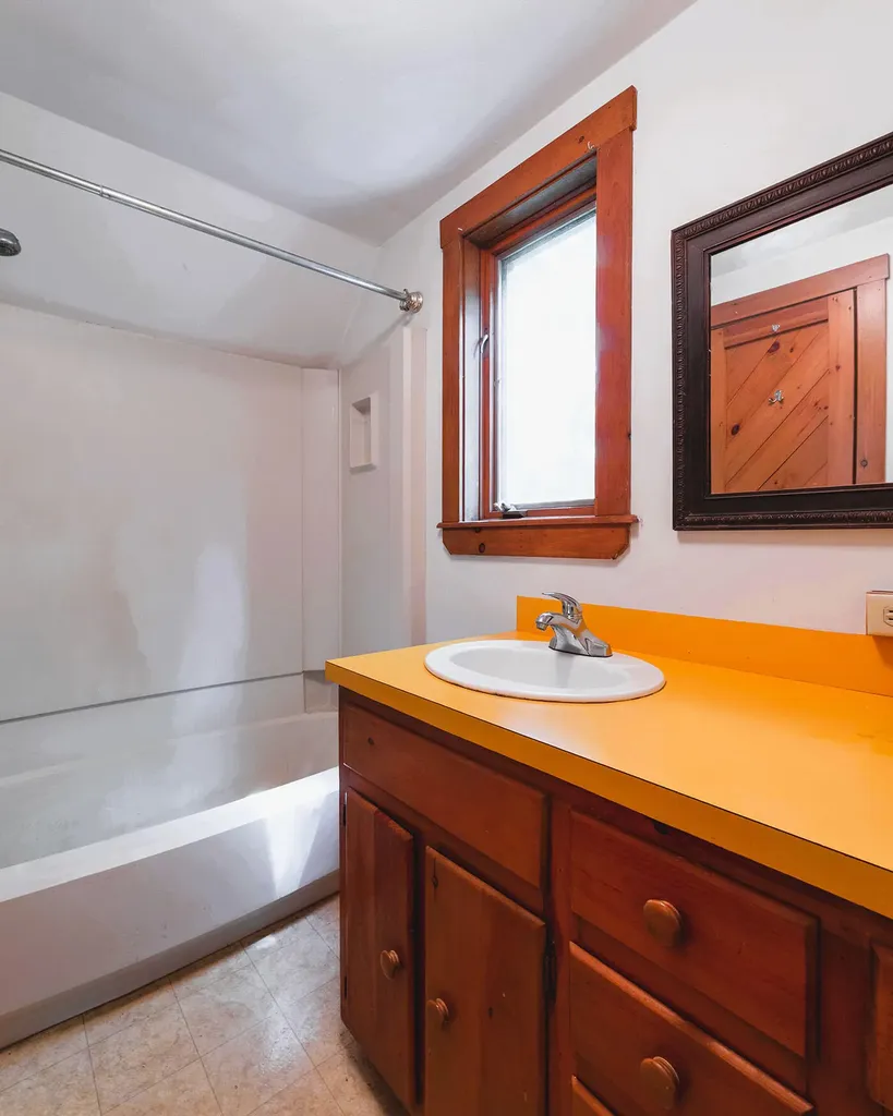 5 Gosses Hill Road Camden ME 04843
