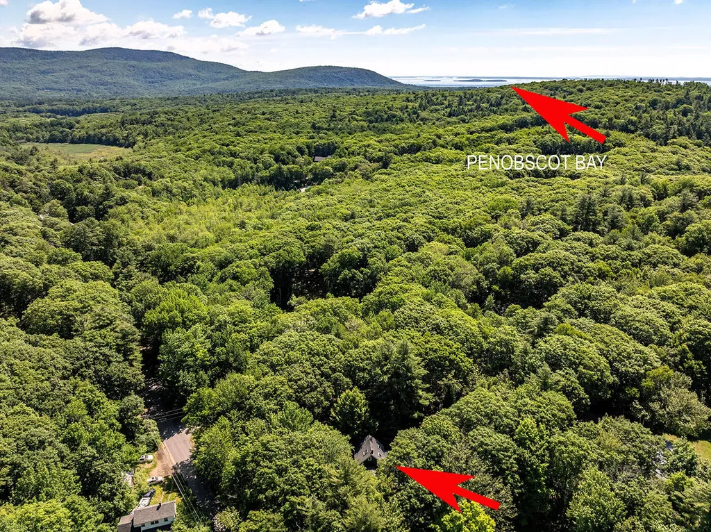 5 Gosses Hill Road Camden ME 04843