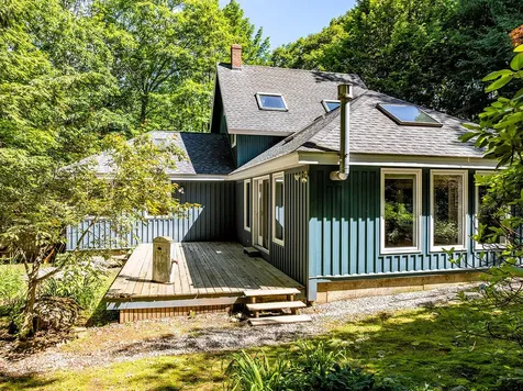 5 Gosses Hill Road Camden ME 04843