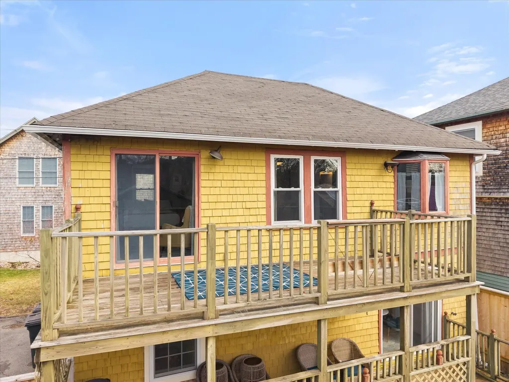 78 Ledgelawn Avenue Bar Harbor ME 04609