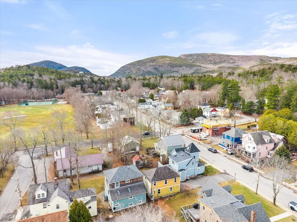78 Ledgelawn Avenue Bar Harbor ME 04609