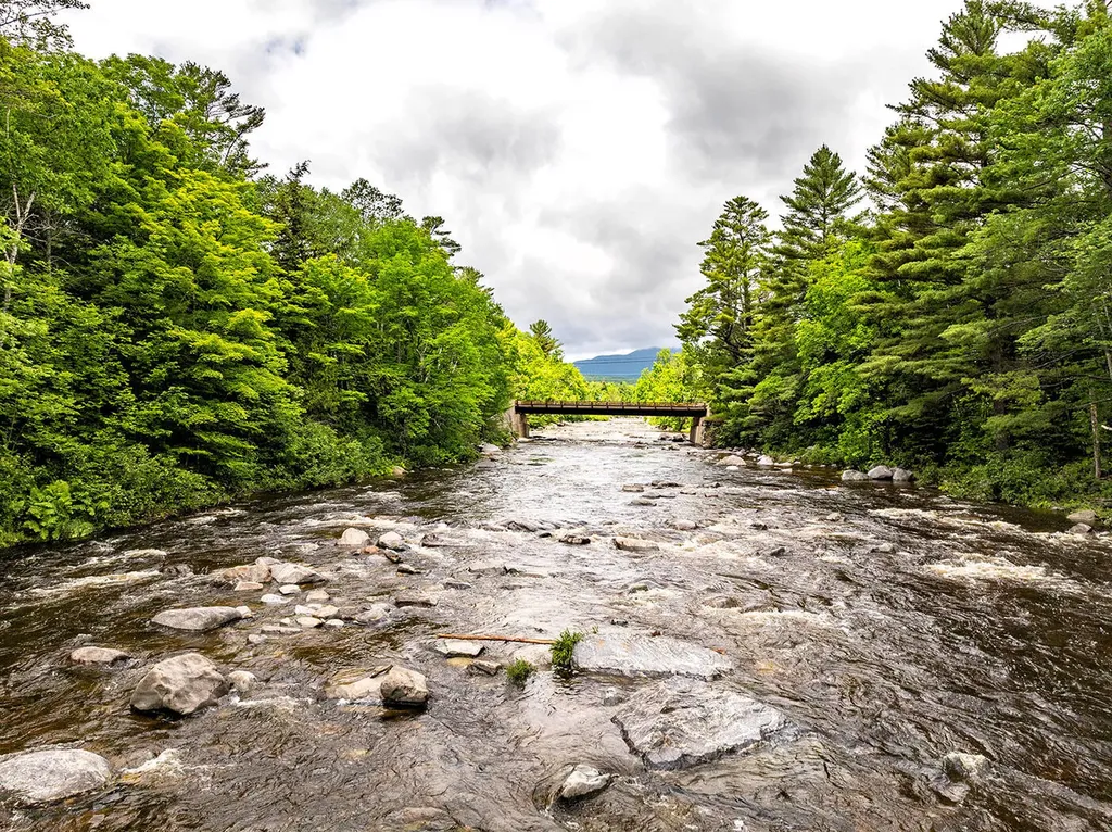 1115 Valley Crossing Carrabassett Valley ME 04947