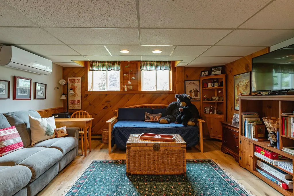 1115 Valley Crossing Carrabassett Valley ME 04947
