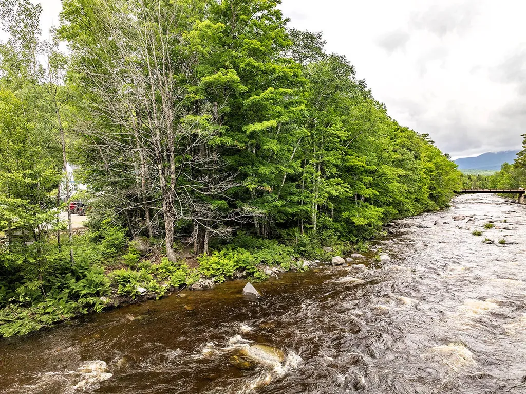 1115 Valley Crossing Carrabassett Valley ME 04947