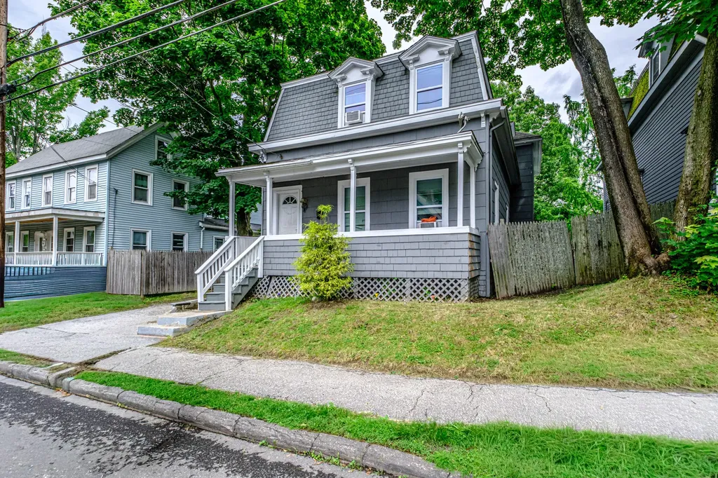 124 Brackett Street Westbrook ME 04092
