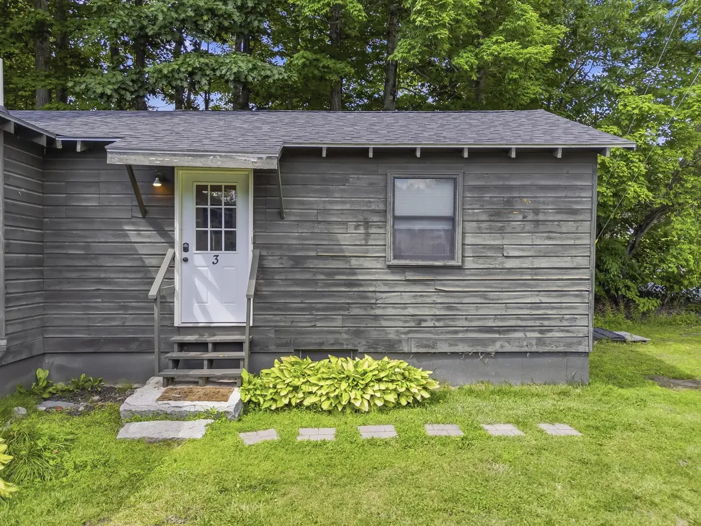 3 Mikes Lane Smithfield ME 04978