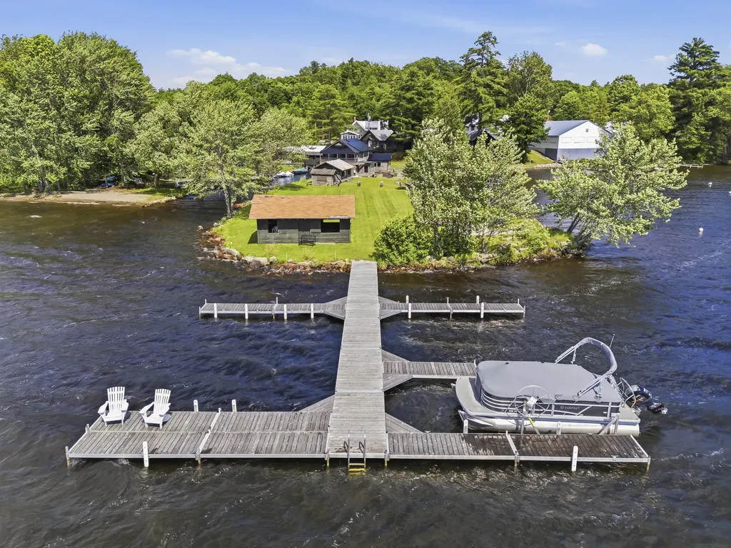 3 Mikes Lane Smithfield ME 04978