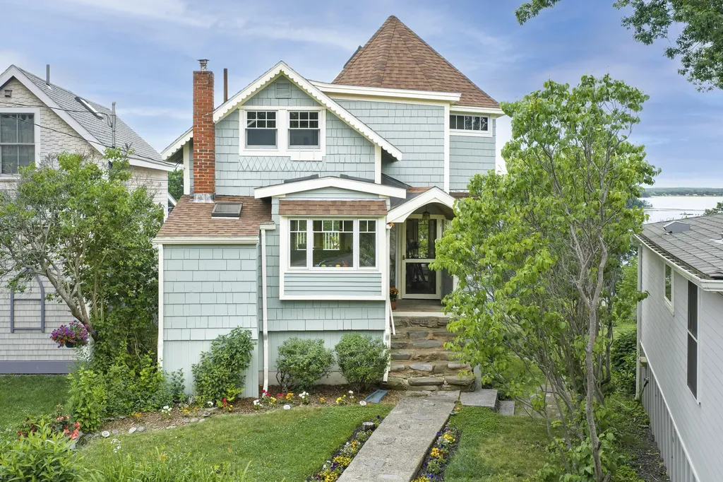 30 Pleasant Avenue Portland ME 04108