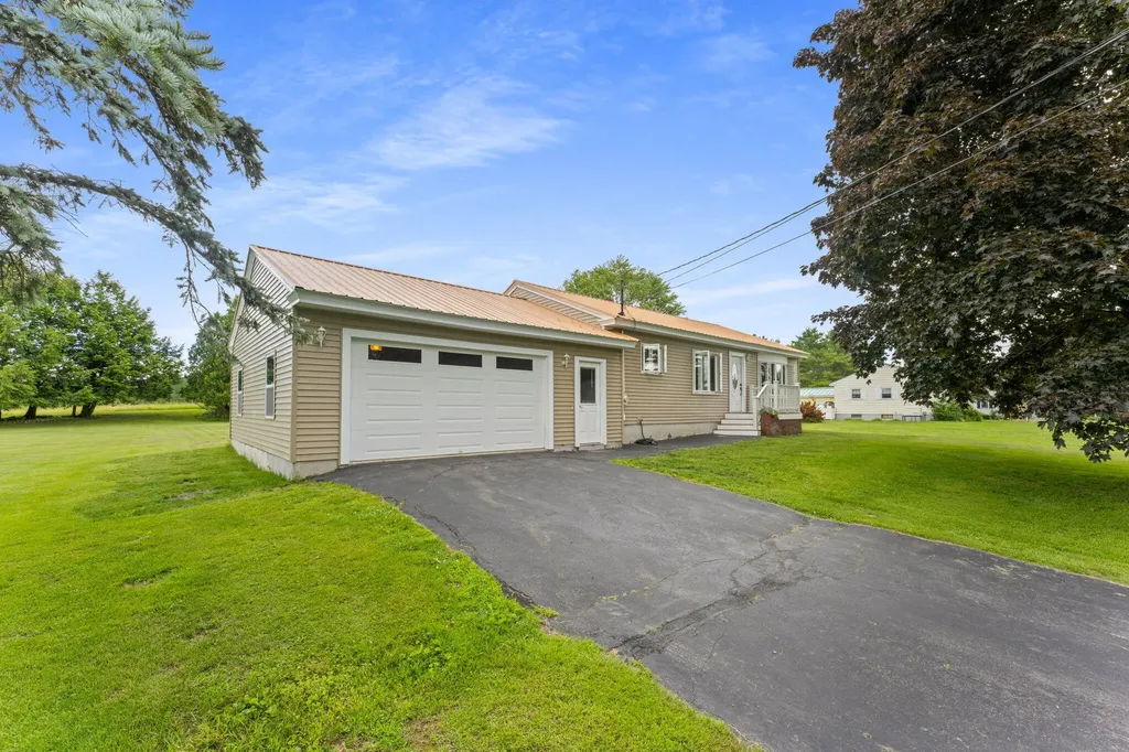 34 Kennebec Drive Benton ME 04901