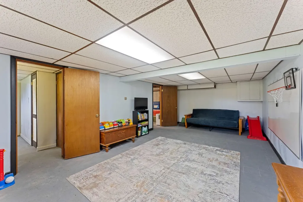34 Kennebec Drive Benton ME 04901