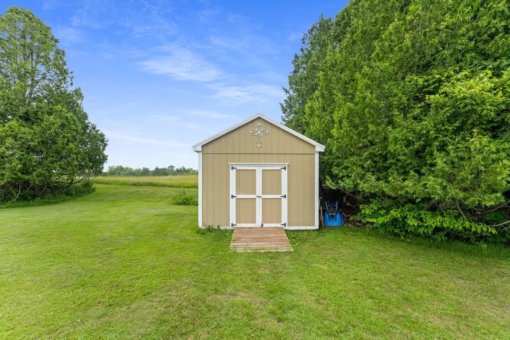 34 Kennebec Drive Benton ME 04901