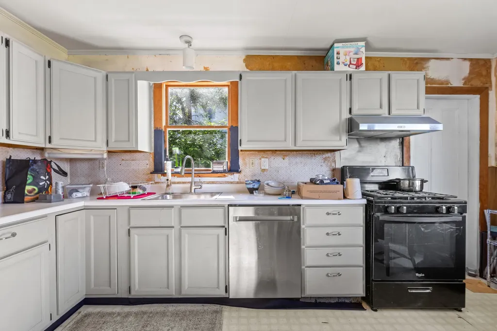 9 Lower Road Harpswell ME 04066