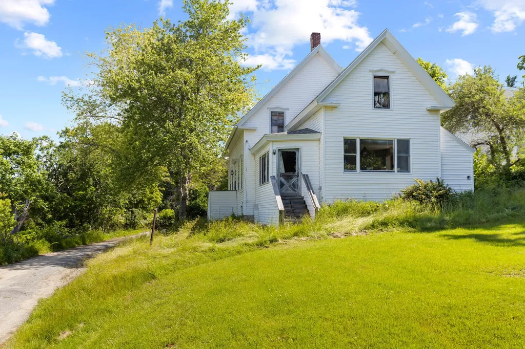 9 Lower Road Harpswell ME 04066