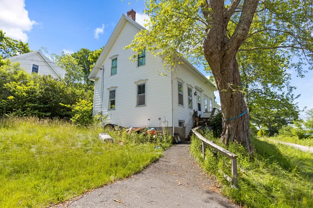 9 Lower Road Harpswell ME 04066