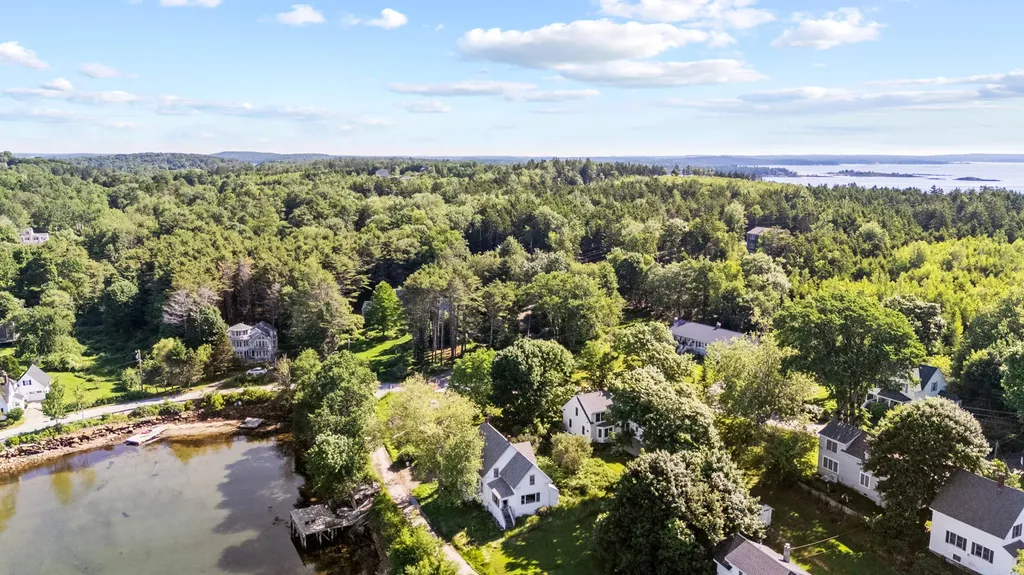 9 Lower Road Harpswell ME 04066