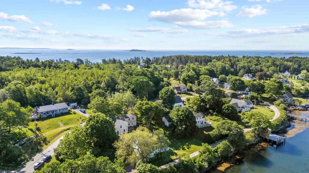9 Lower Road Harpswell ME 04066