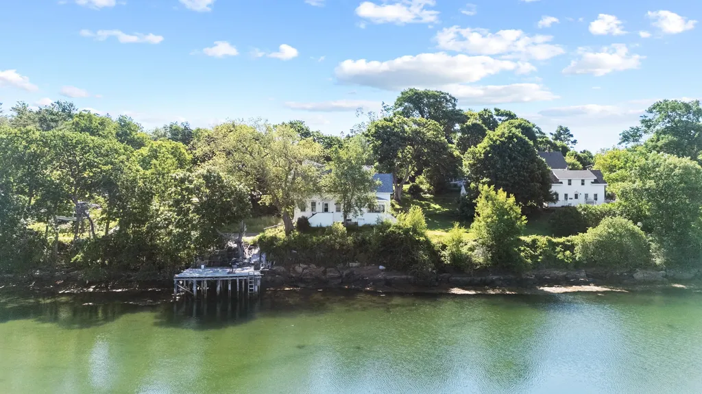 9 Lower Road Harpswell ME 04066