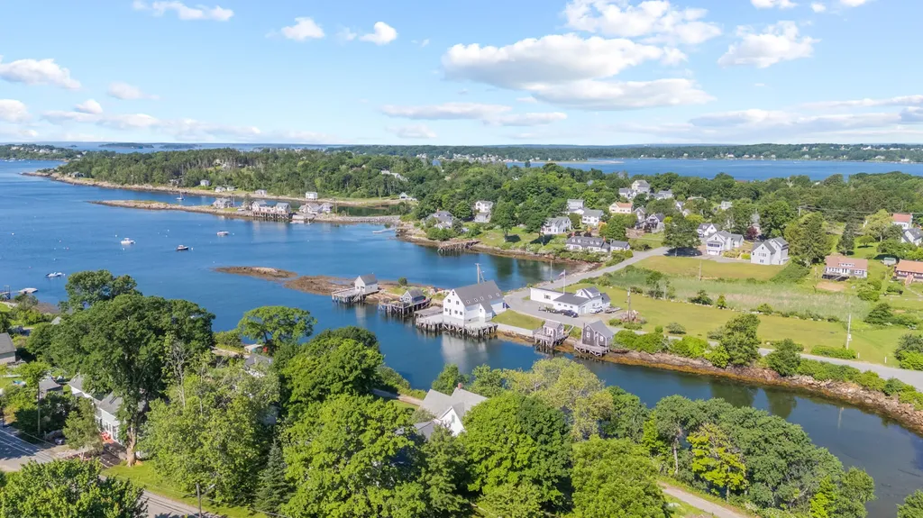 9 Lower Road Harpswell ME 04066
