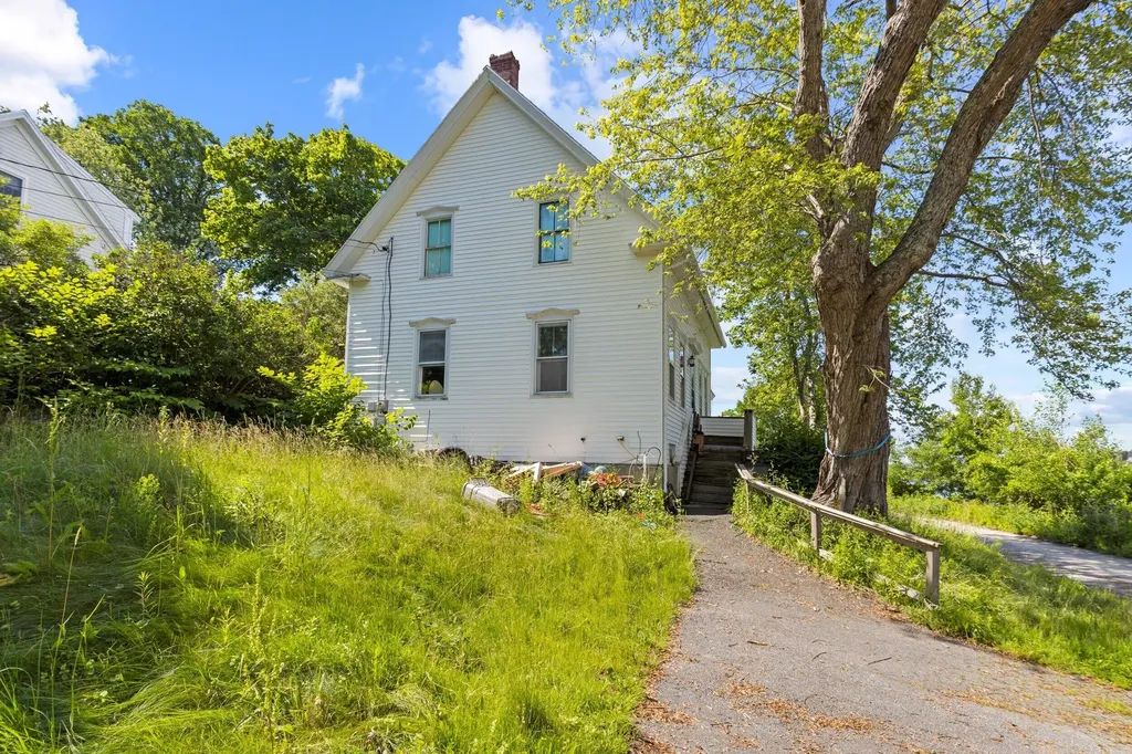 9 Lower Road Harpswell ME 04066