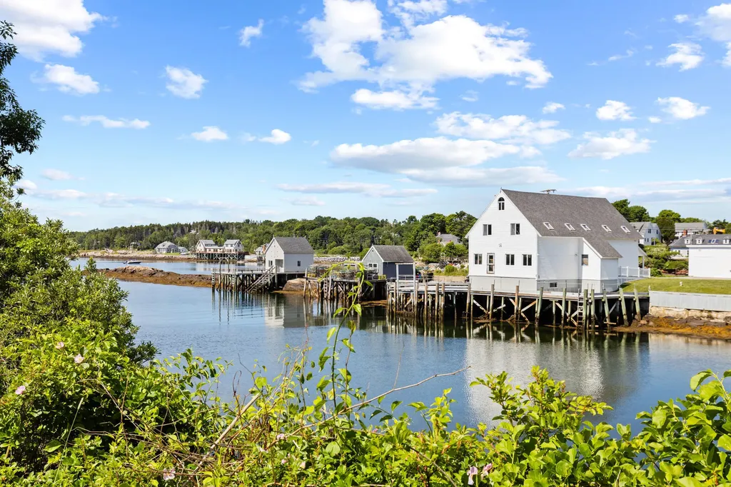 9 Lower Road Harpswell ME 04066