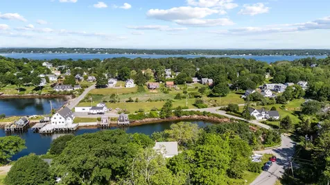 9 Lower Road Harpswell ME 04066