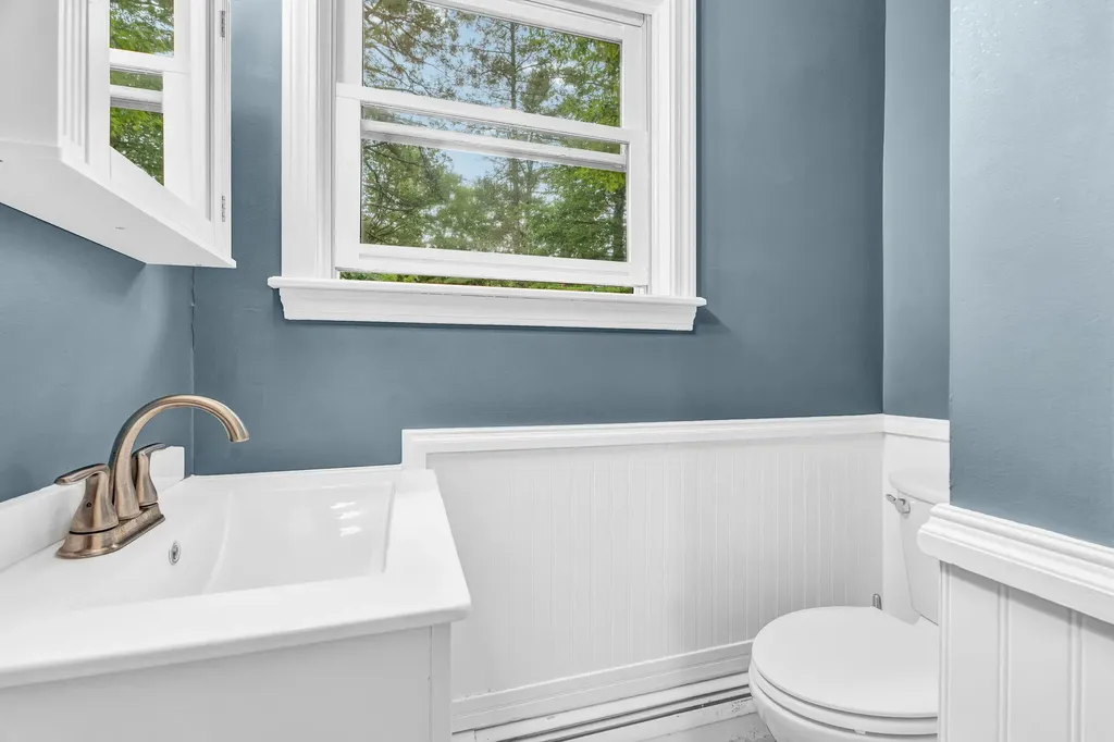 44 Pine Trail Dedham ME 04429