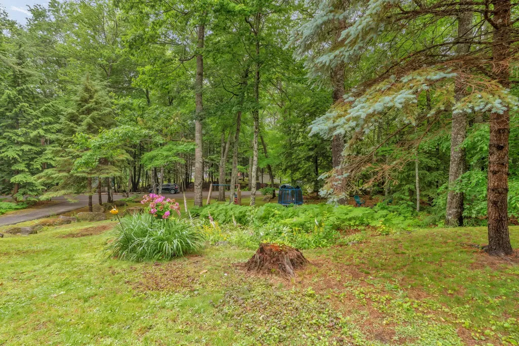 44 Pine Trail Dedham ME 04429