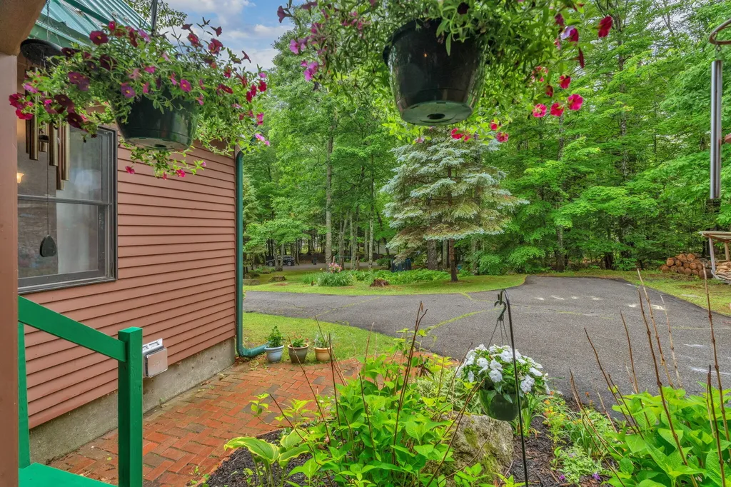 44 Pine Trail Dedham ME 04429