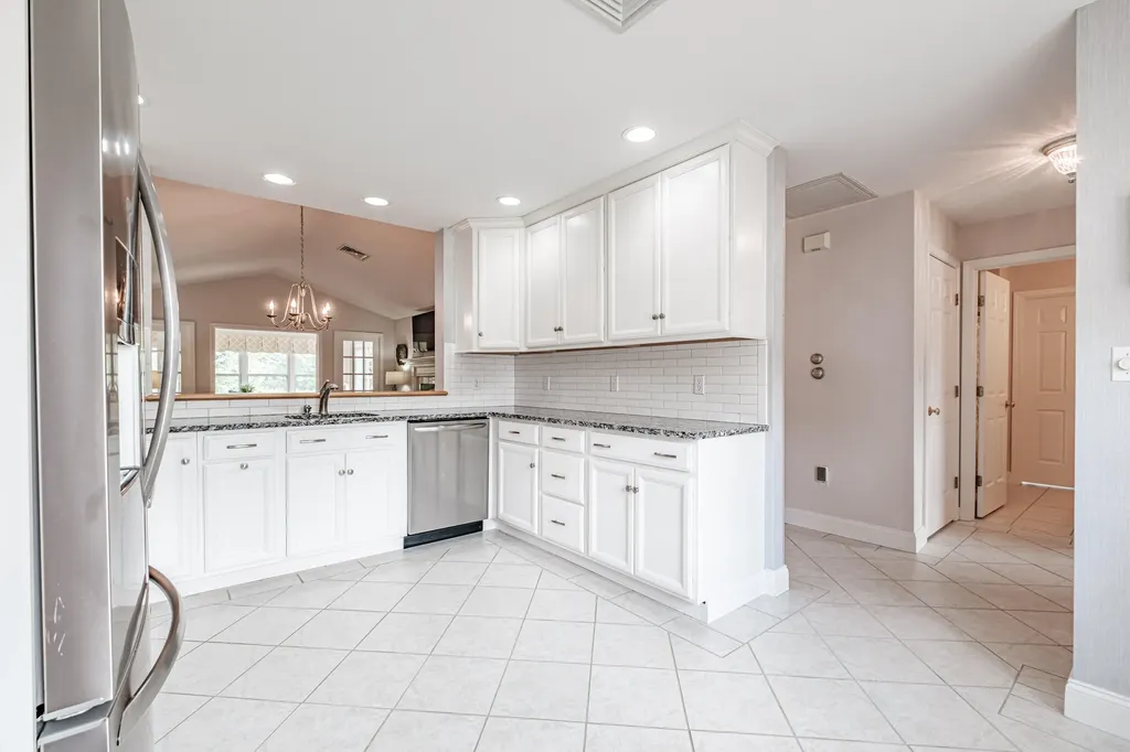 102 Fountain Way Scarborough ME 04074