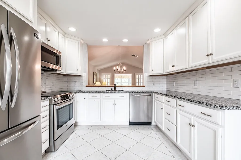 102 Fountain Way Scarborough ME 04074
