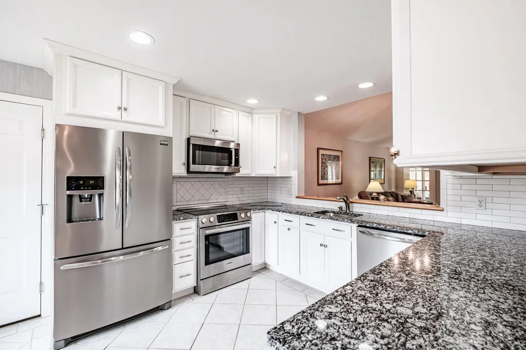 102 Fountain Way Scarborough ME 04074