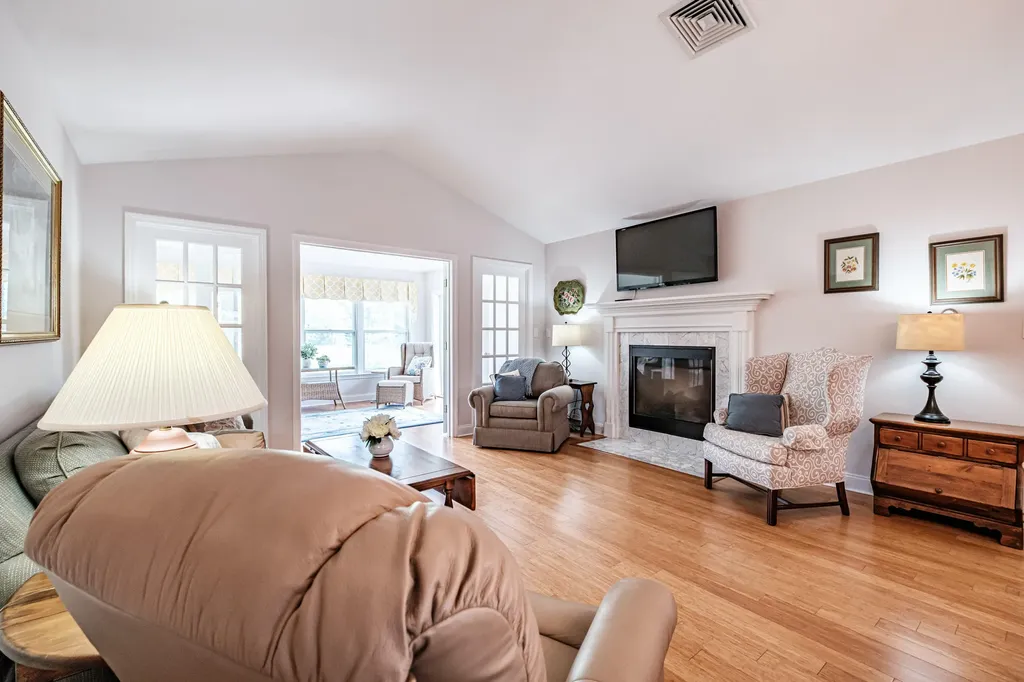 102 Fountain Way Scarborough ME 04074
