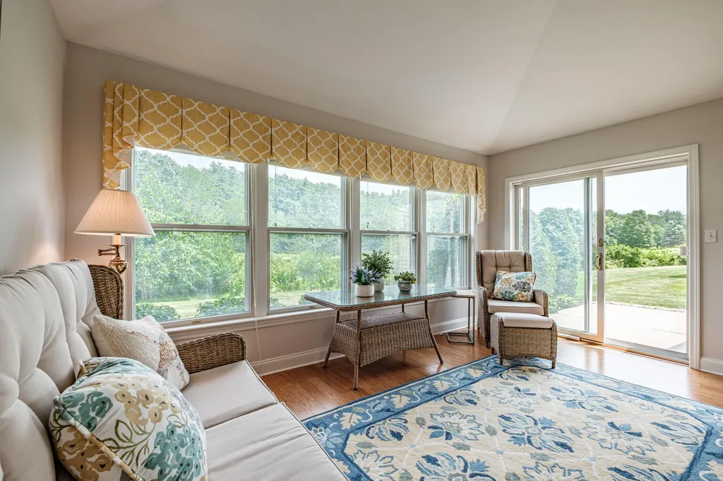 102 Fountain Way Scarborough ME 04074