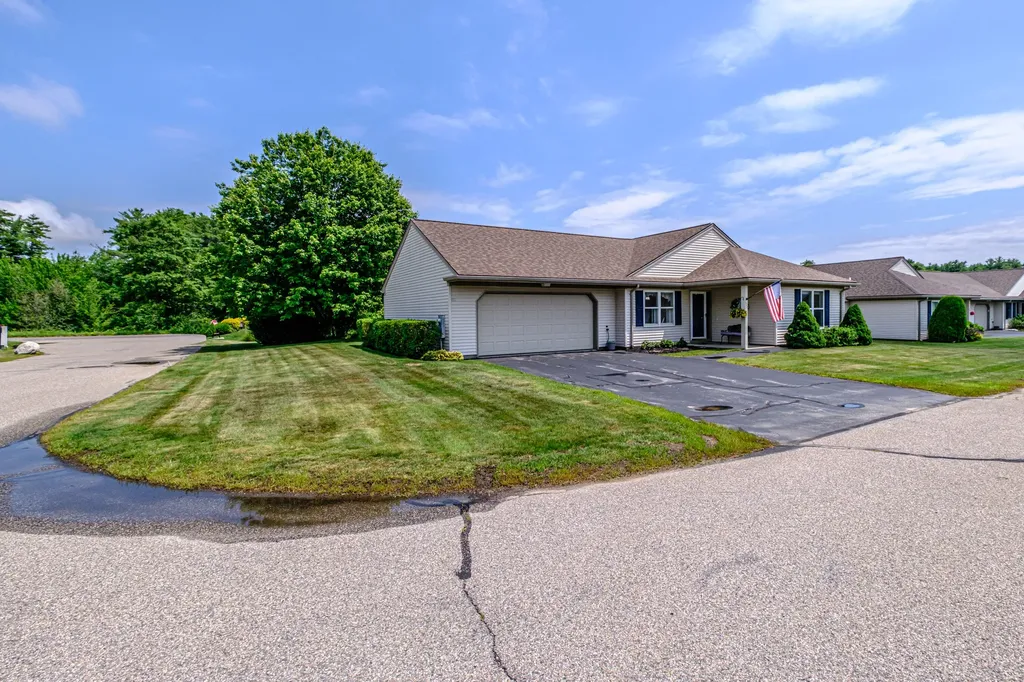 102 Fountain Way Scarborough ME 04074