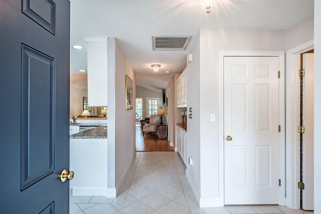 102 Fountain Way Scarborough ME 04074