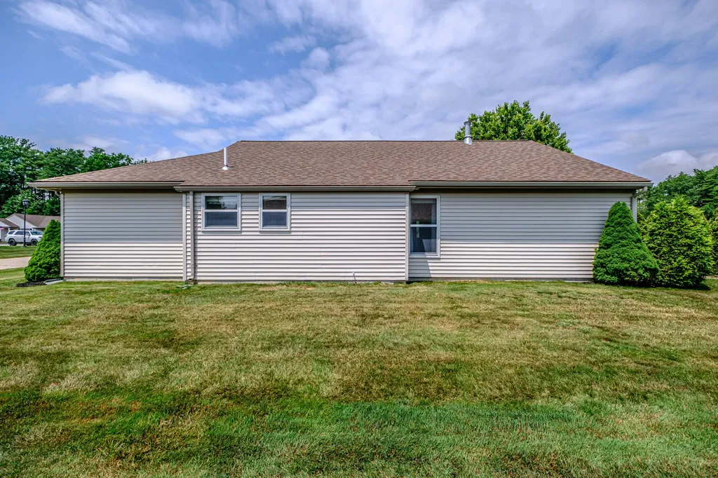 102 Fountain Way Scarborough ME 04074