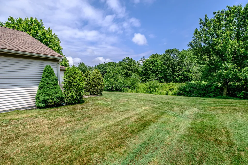 102 Fountain Way Scarborough ME 04074